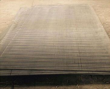 條縫篩網(wǎng).jpg 條縫篩網(wǎng).jpg