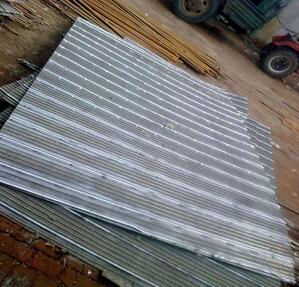 條縫篩網(wǎng).jpg 條縫篩網(wǎng).jpg